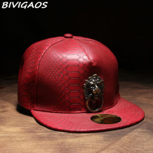 New Metal Sculpture Lion Head Snapback Hats Snakeskin Leather Hip Hop Cap Men Punk Style Baseball Caps For Men Women Black Red